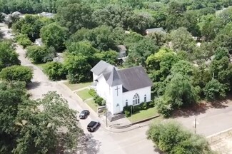 Plus de détails pour 201 S Carolina St, Troup, TX - Spécialisé à vendre