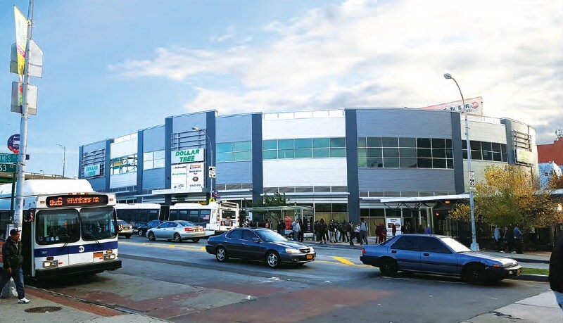 925 Hunts Point Ave, Bronx, NY à louer - Photo de l’immeuble – Image 3 sur 6