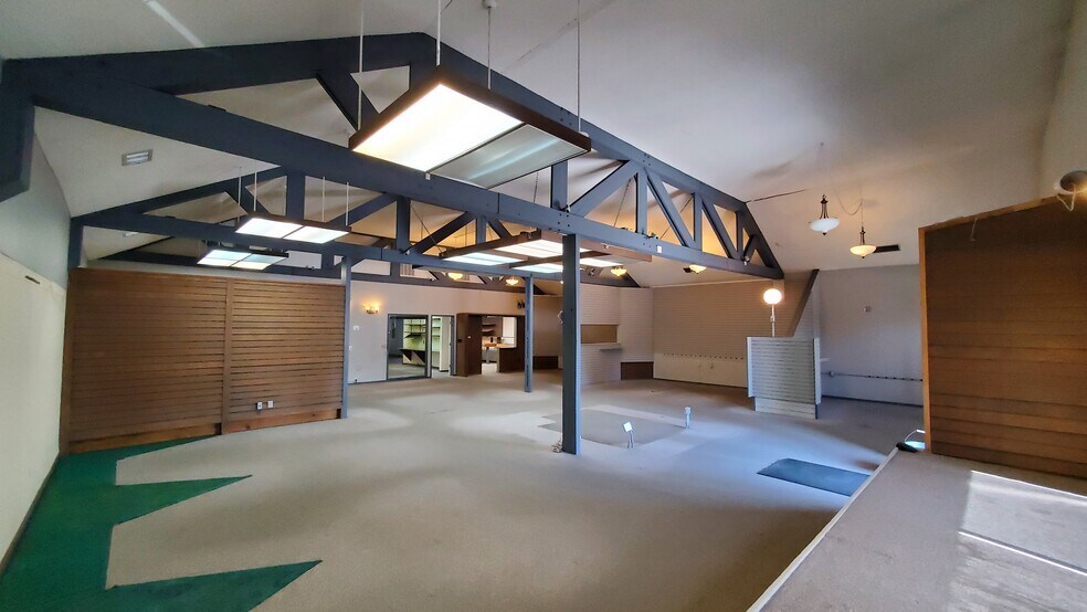 1123 E Sherman Ave, Coeur d'Alene, ID à louer - Photo de l’immeuble – Image 3 sur 21