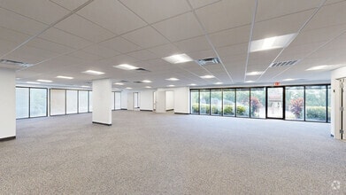 2880 N Scherer Dr, Saint Petersburg, FL à louer Numérisation 3D Matterport– Image 1 sur 12