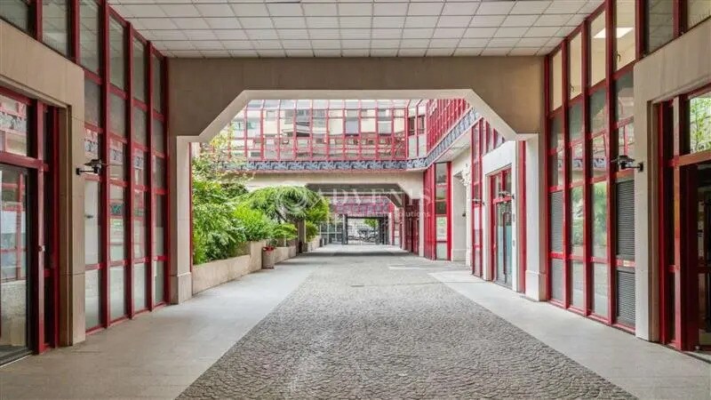 Bureau dans Paris à vendre - Photo de l’immeuble – Image 2 sur 10