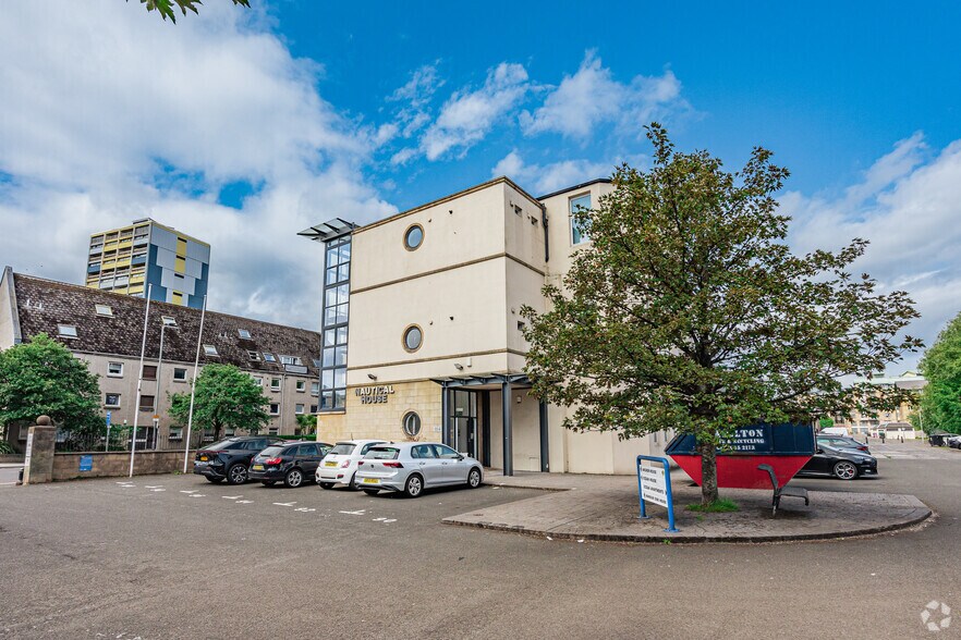 104-110 Commercial St, Edinburgh à louer - Photo de l’immeuble – Image 2 sur 2