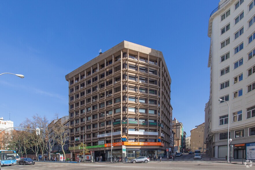 Calle De La Princesa, 2, Madrid, Madrid à vendre - Photo principale – Image 1 sur 4