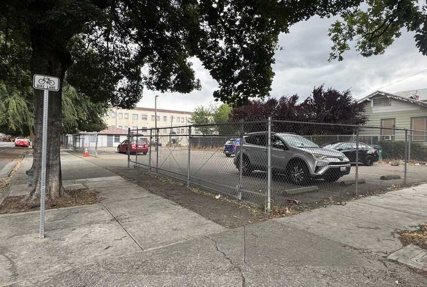 1401 N Hunter St, Stockton, CA à vendre - Photo de l’immeuble – Image 3 sur 5