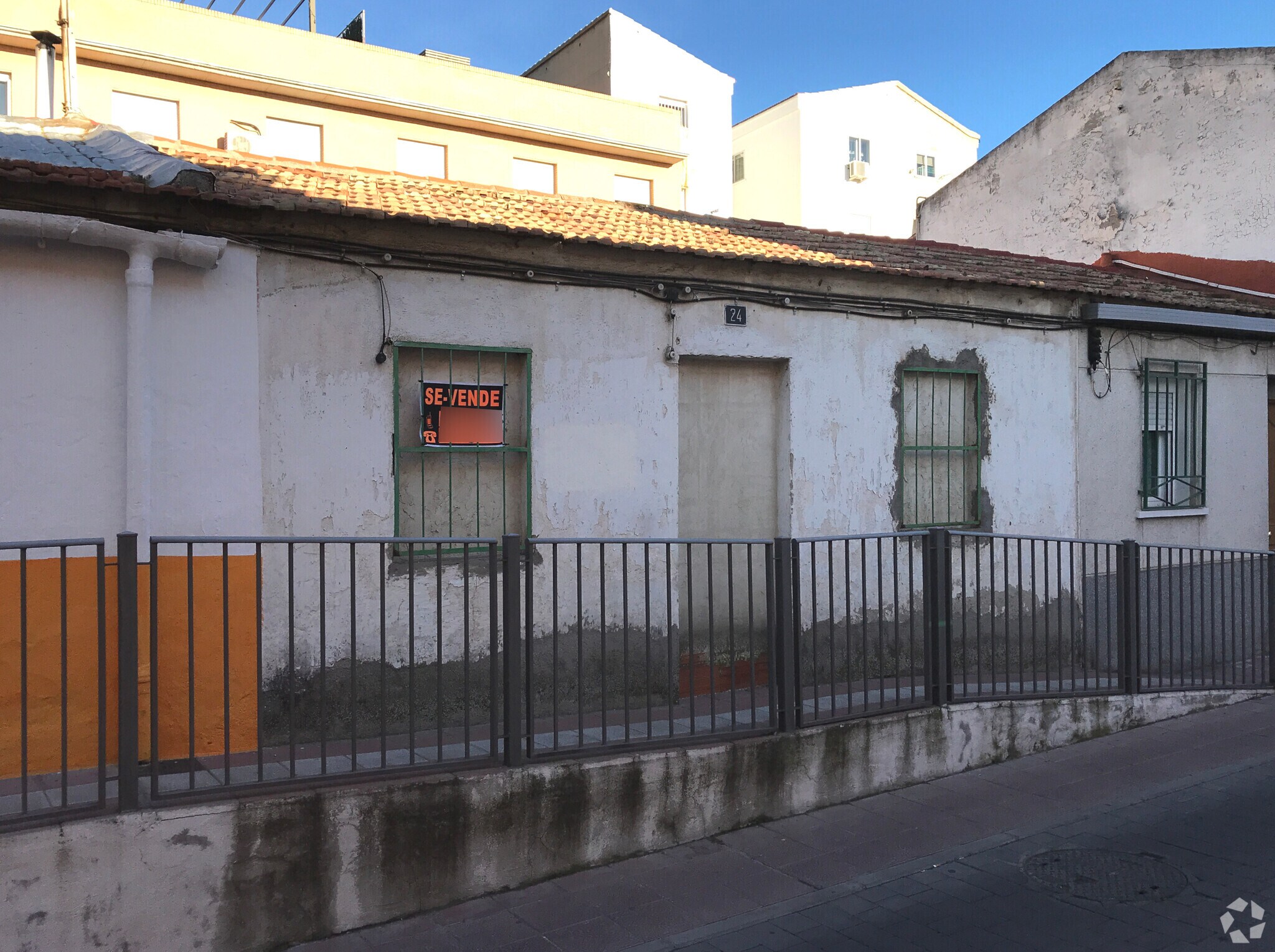 Calle Esperanza Abad, 24-26, San Sebastián de los Reyes, Madrid à vendre Photo principale– Image 1 sur 3
