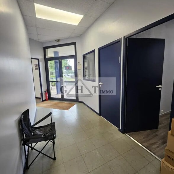 Bureau dans Créteil à vendre - Photo de l’immeuble – Image 3 sur 10