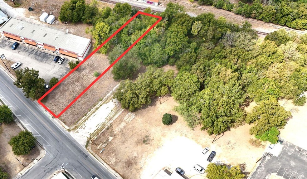 209 Cheatham Street, San Marcos, TX à vendre - Photo de l’immeuble – Image 3 sur 6