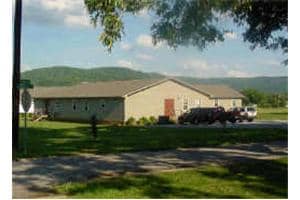 328 Cumberland St, Cowan, TN à vendre Photo principale– Image 1 sur 2