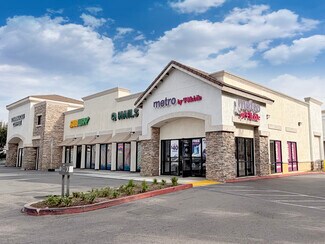 Plus de détails pour 2701 N Bristol St, Santa Ana, CA - Local commercial à louer