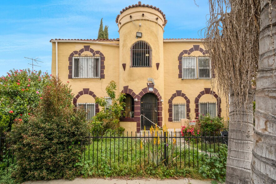 1061 W 57th St, Los Angeles, CA à vendre - Photo de l’immeuble – Image 3 sur 11