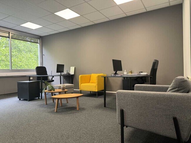Plus de détails pour 3 Avenue Condorcet, Villeurbanne - Bureau à louer