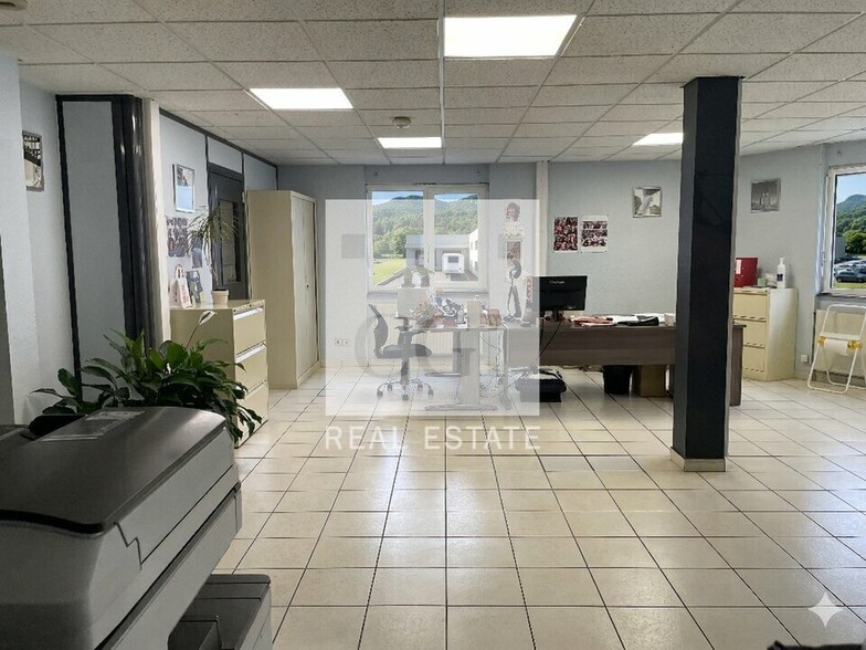 Local d’activités dans Sassenage à louer - Photo intérieure – Image 3 sur 5