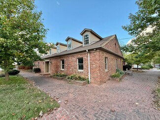 Plus de détails pour 9 All Souls Cres, Asheville, NC - Bureau à vendre