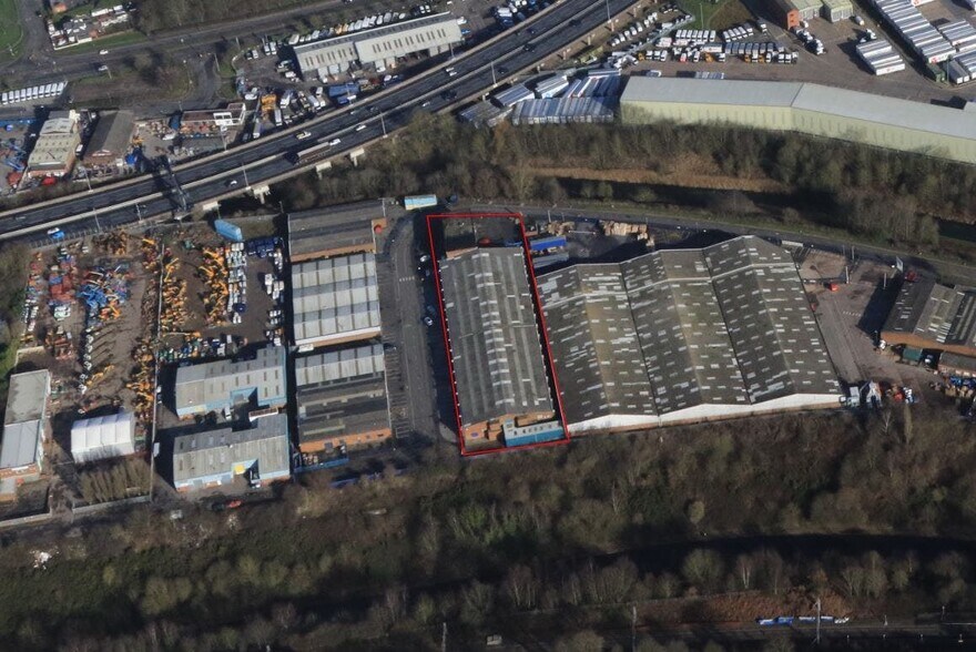 Summit Crescent, Smethwick à louer - Photo de l’immeuble – Image 1 sur 7