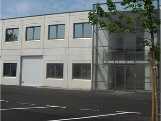 Plus de détails pour 112 Quai De Bezons, Argenteuil - Bureau, Local d'activités à louer