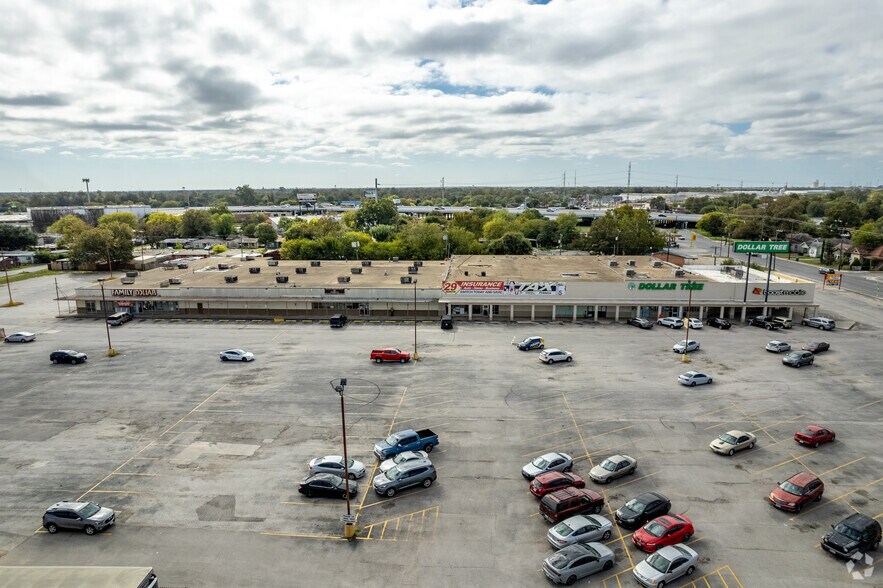 2118 S Zarzamora St, San Antonio, TX à louer - Photo de l’immeuble – Image 2 sur 4