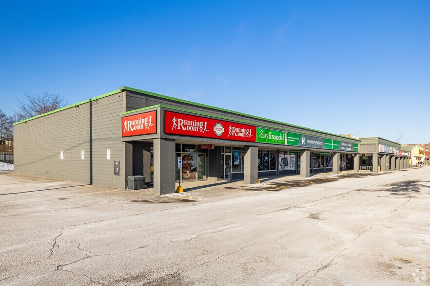 1508-1518 Merivale Rd, Nepean, ON à louer - Photo de l’immeuble – Image 3 sur 3