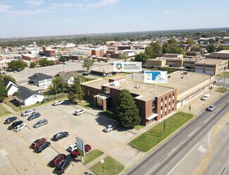 Plus de détails pour 1222 10th St, Woodward, OK - Bureau à vendre