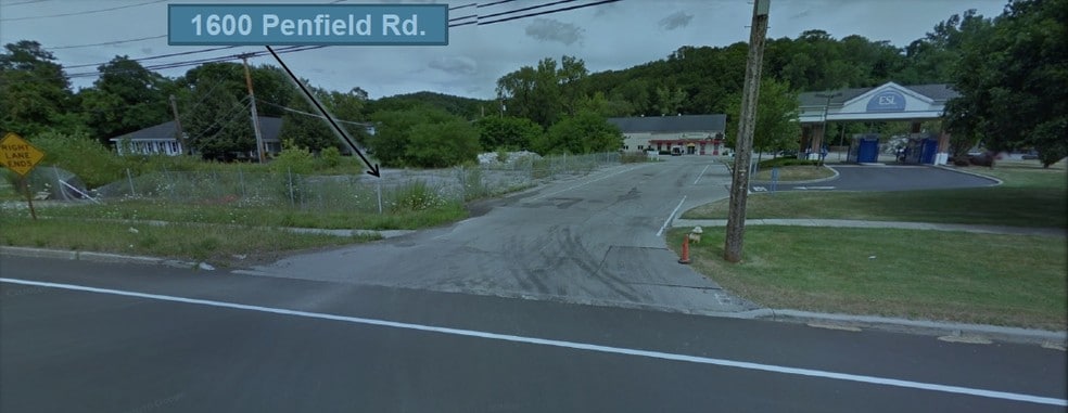 1600 Penfield Rd, Rochester, NY à louer - Photo principale – Image 1 sur 10