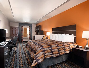 16361 S Interstate Highway 35, Dilley, TX à vendre - Photo de l’immeuble – Image 3 sur 9