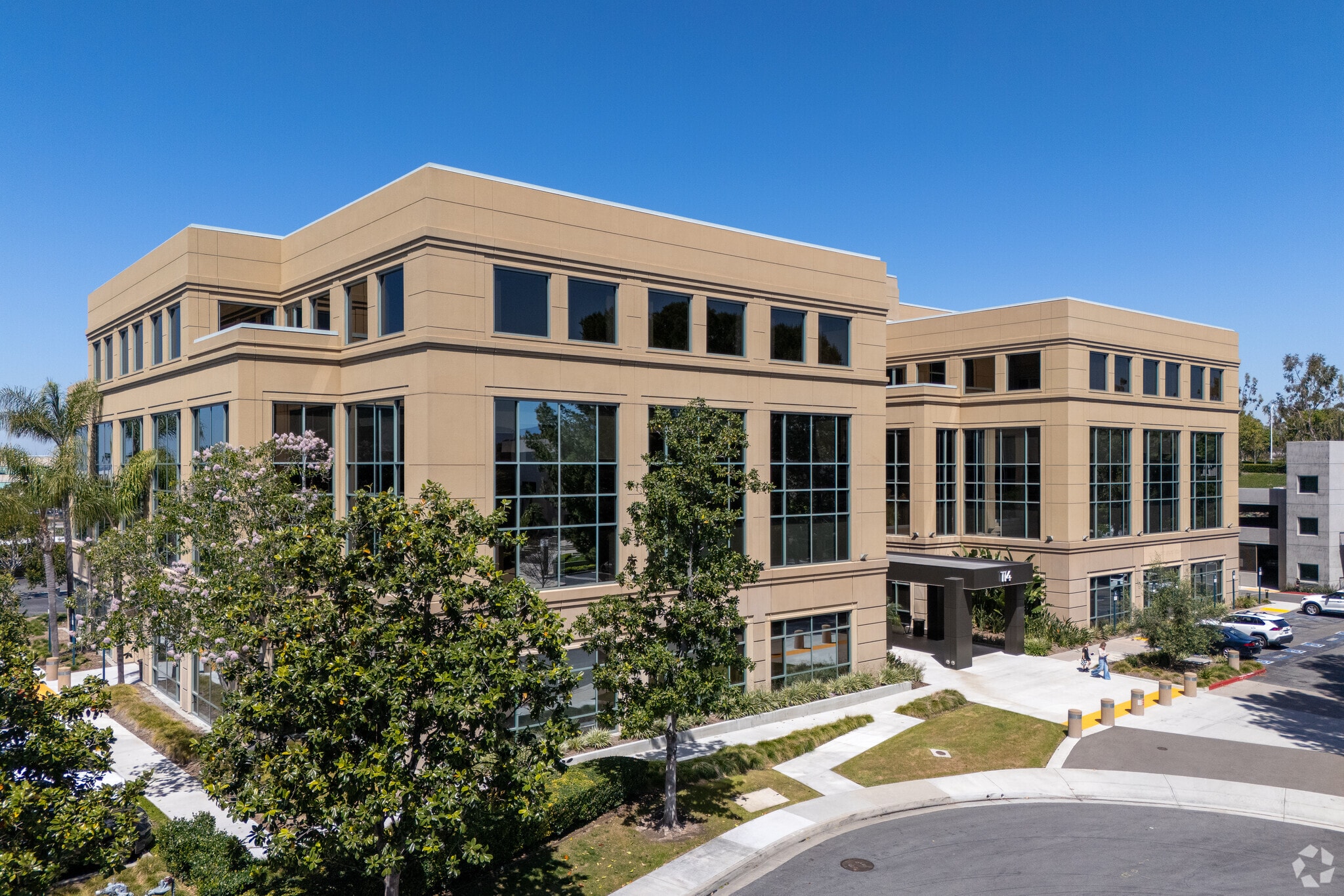 114 Pacifica, Irvine, CA à louer Photo principale– Image 1 sur 11