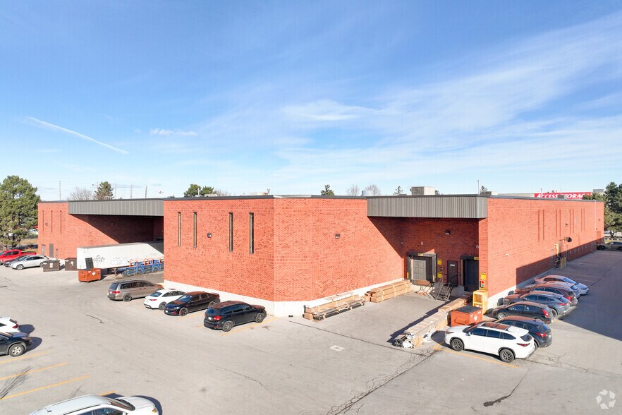 110 Cochrane Dr, Markham, ON à louer - Photo de l’immeuble – Image 3 sur 4