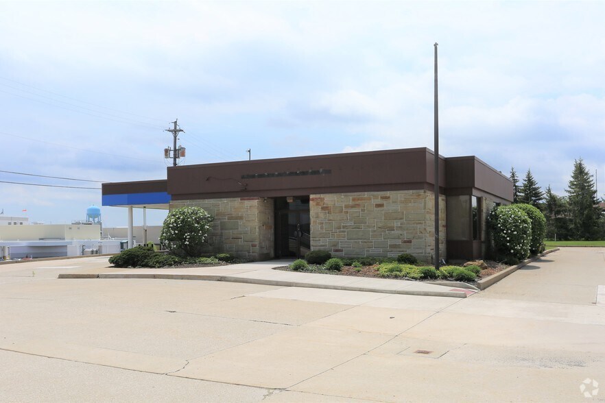 2281 W 4th St, Mansfield, OH à louer - Photo de l’immeuble – Image 1 sur 6