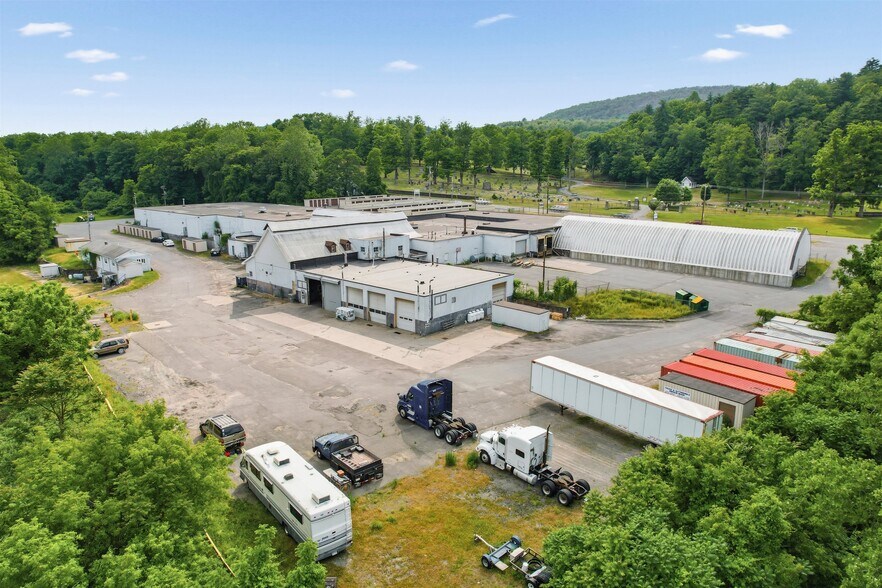 8085 Route 209, Ellenville, NY à vendre - Photo de l’immeuble – Image 3 sur 22