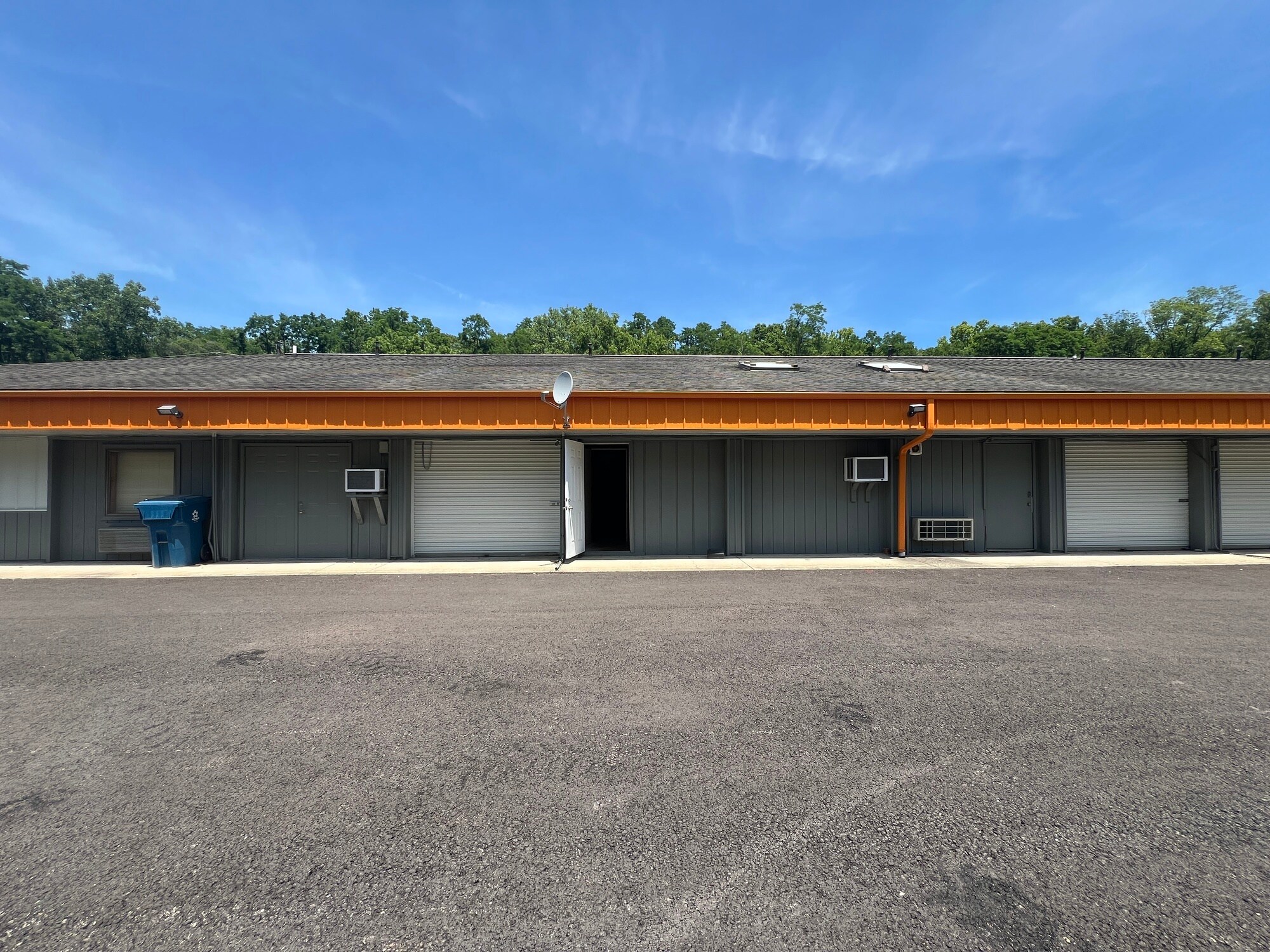 10900 Loveland Madeira Rd, Loveland, OH à louer Photo de l’immeuble– Image 1 sur 8