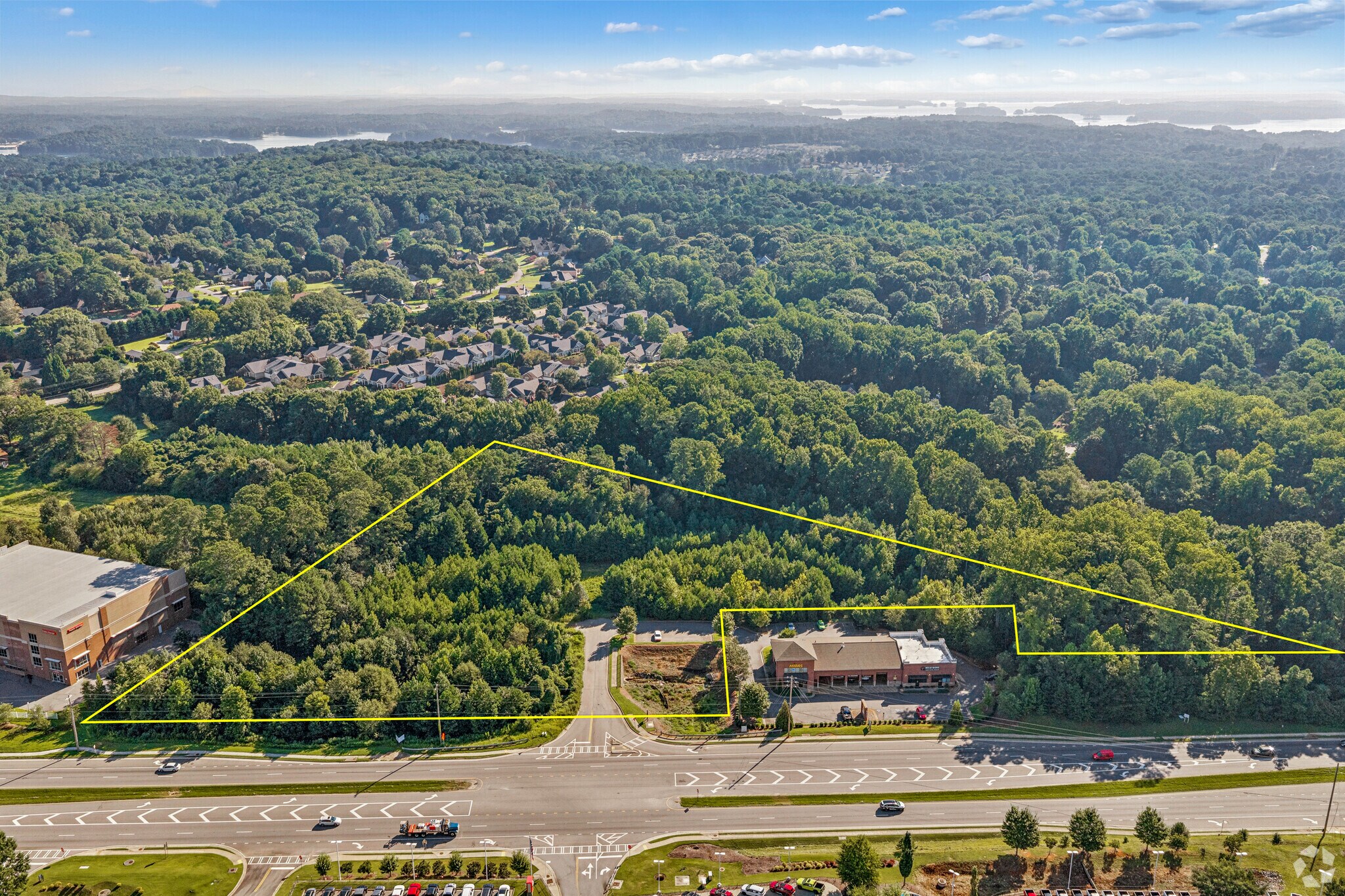 1305 Buford Hwy, Cumming, GA à vendre Photo de l’immeuble– Image 1 sur 21