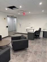 622 Third Ave, New York, NY à louer Photo intérieure– Image 1 sur 5