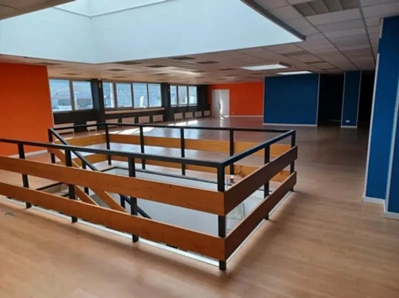 Bureau dans Sotteville-lès-Rouen à louer Photo intérieure– Image 1 sur 9