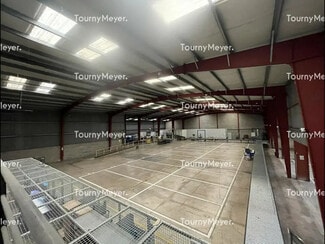 Plus de détails pour Local d'activités à louer