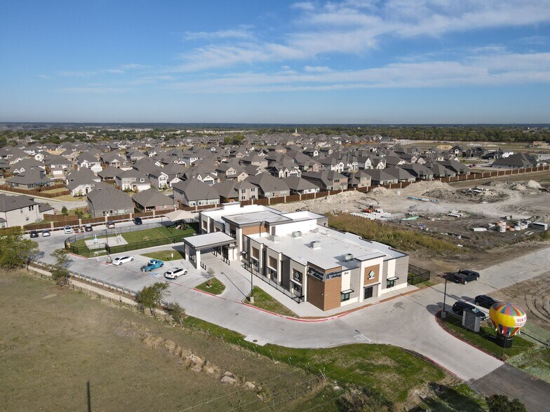 2045 McKinney St, Melissa, TX à vendre - Photo de l’immeuble – Image 2 sur 3