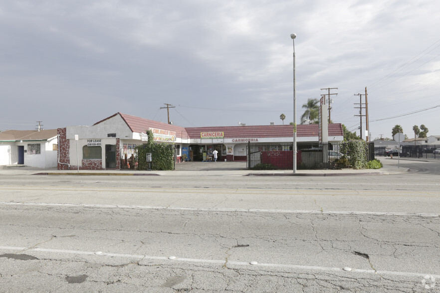 851 E Compton Blvd, East Rancho Dominguez, CA à louer - Photo principale – Image 1 sur 3