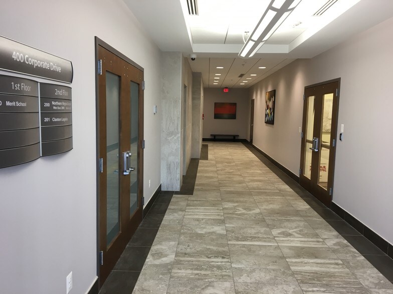 400 Corporate Dr, Stafford, VA à vendre - Photo intérieure – Image 3 sur 38