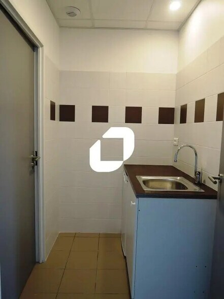 Bureau dans Serris à louer - Photo de l’immeuble – Image 3 sur 4