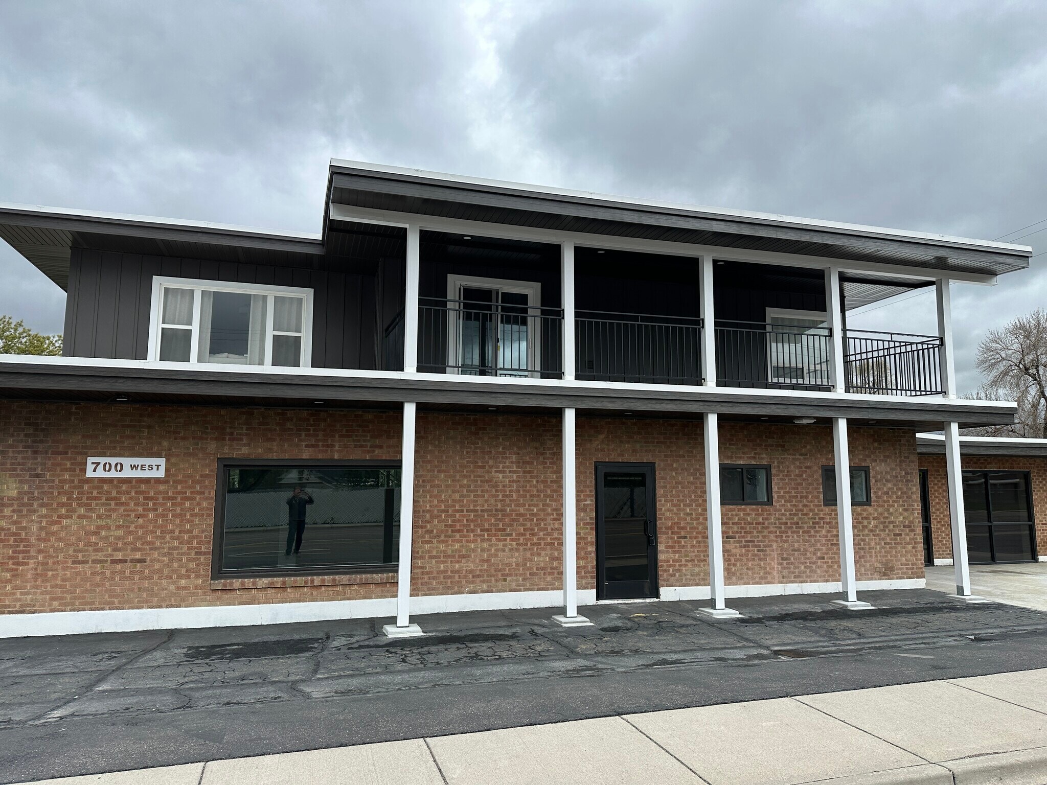700 W Alameda Rd, Pocatello, ID à vendre Photo de l’immeuble– Image 1 sur 21