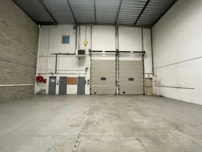 50 Rue Ardoin, Saint-Ouen-sur-Seine à louer - Photo de l’immeuble – Image 3 sur 9