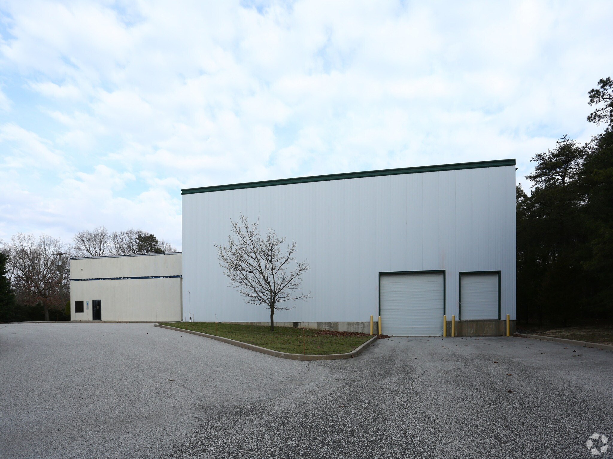 235 Edgewood Ave, West Berlin, NJ à vendre Photo de l’immeuble– Image 1 sur 2