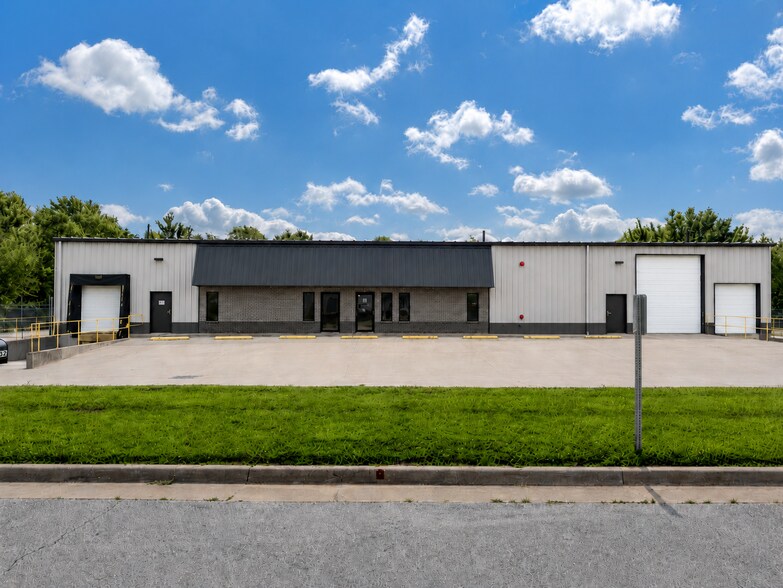 732 N Miller Rd, Springfield, MO à louer - Photo de l’immeuble – Image 1 sur 5