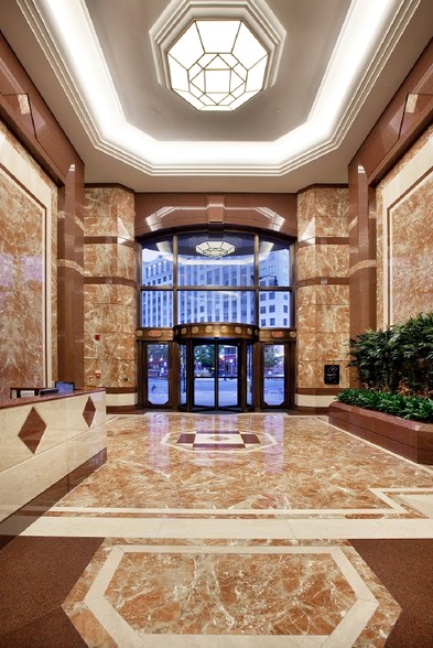 1200 G St NW, Washington, DC à louer - Hall d’entrée – Image 2 sur 6