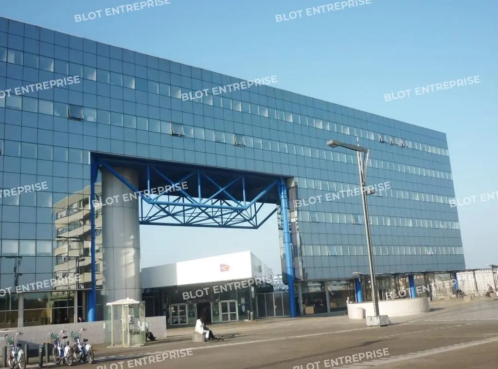 Bureau dans Rennes à louer Photo de l’immeuble– Image 1 sur 3