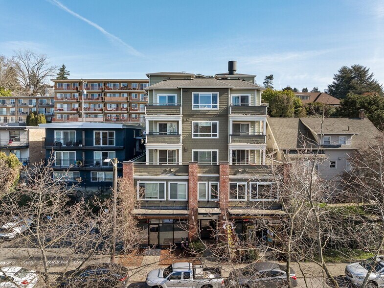 3232 15th Ave W, Seattle, WA à vendre - Photo de l’immeuble – Image 3 sur 26