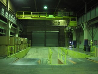 Plus de détails pour 1260 N Main St, Niles, OH - Industriel/Logistique à louer