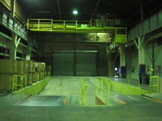Plus de détails pour 1260 N Main St, Niles, OH - Industriel/Logistique à louer