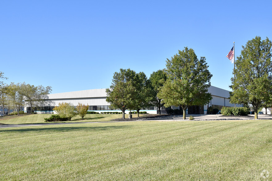 7500 Industrial Row Dr, Mason, OH à louer - Photo de l’immeuble – Image 1 sur 10