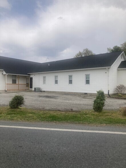 807 Hazlettville Rd, Hartly, DE à vendre - Photo de l’immeuble – Image 2 sur 4