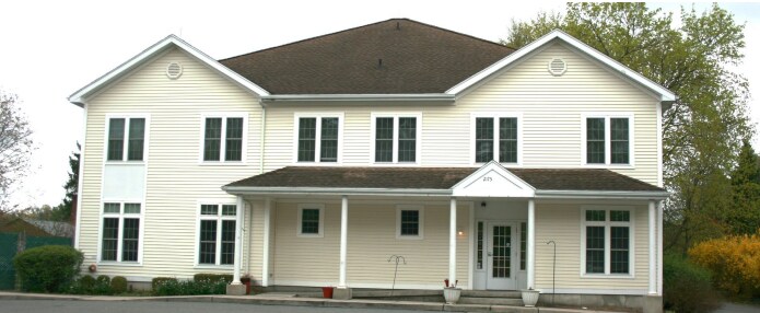2175 Crompond Rd, Yorktown Heights, NY à vendre - Photo de l’immeuble – Image 2 sur 2