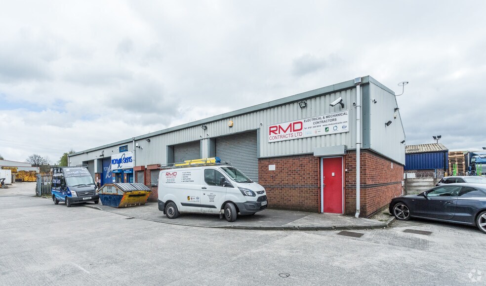 17 Outram Rd, Dukinfield à louer - Photo de l’immeuble – Image 3 sur 7